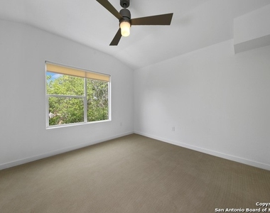 128 Marcia Pl - Photo Thumbnail 20