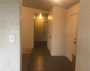 4112 S Jasmine Ave - Photo Thumbnail 8