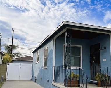 4753 Lakewood Boulevard - Photo Thumbnail 3