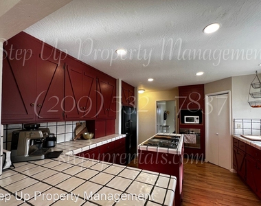 17227 Kelleher Ct - Photo Thumbnail 6