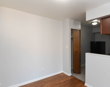 1040 W. Hollywood, Unit 522 - Photo Thumbnail 5