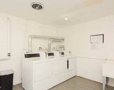 1040 W. Hollywood, Unit 225 - Photo Thumbnail 18