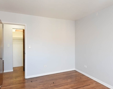 1040 W. Hollywood, Unit 225 - Photo Thumbnail 16