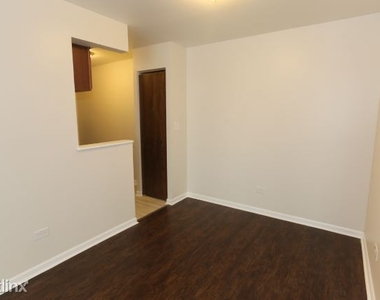 1040 W. Hollywood, Unit 803 - Photo Thumbnail 5