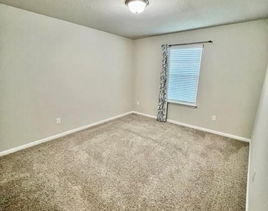 1506  Autumn Sage Way - Photo Thumbnail 16