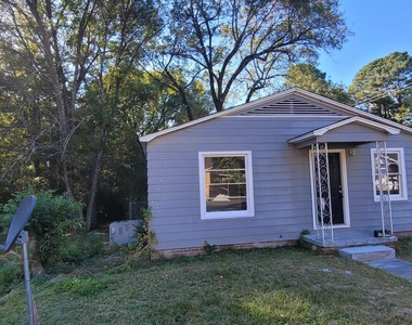 1604 Texas Street - Photo Thumbnail 0