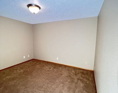 7153 Lawnridge St Ne - Photo Thumbnail 27