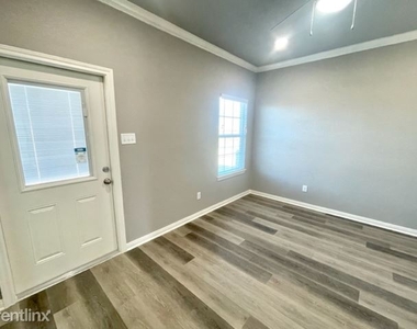 516 Alamo Ct - Photo Thumbnail 14