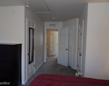 4246 Charleston Dr - Photo Thumbnail 24