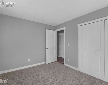 2735 R Carmel Court - Photo Thumbnail 22