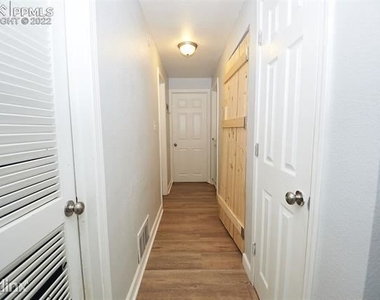 2103 R Whitewood Drive - Photo Thumbnail 16