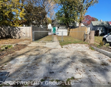 468 East Brandeis Avenue - Photo Thumbnail 11