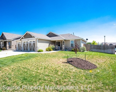 4123 Woodlake Ln - Photo Thumbnail 4