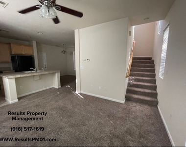 524 Navigator Dr - Photo Thumbnail 4