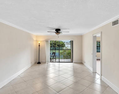 3020 Florida Boulevard - Photo Thumbnail 7