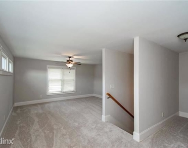 237 R Highcrest Drive - Photo Thumbnail 17