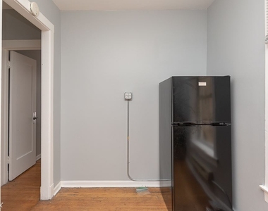 3261 W. Wrightwood, Unit L1 - Photo Thumbnail 3