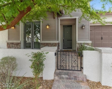 8115 Bear Canyon Street - Photo Thumbnail 7