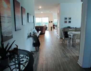 984 Sterling Pine Place - Photo Thumbnail 17