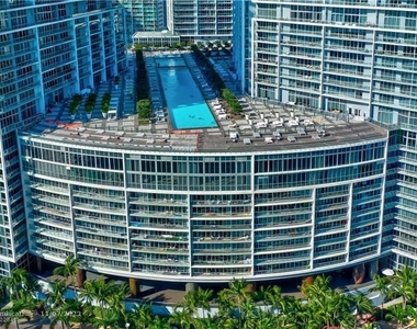 485 Brickell Ave - Photo Thumbnail 18