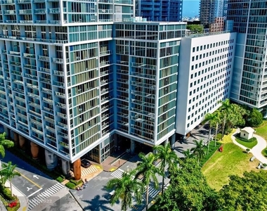 485 Brickell Ave - Photo Thumbnail 19