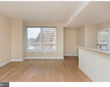 234 N Columbus Boulevard - Photo Thumbnail 5