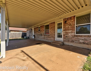 3425 N Ridgewood Drive - Photo Thumbnail 35