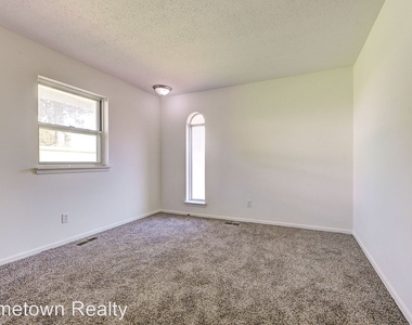 3425 N Ridgewood Drive - Photo Thumbnail 26