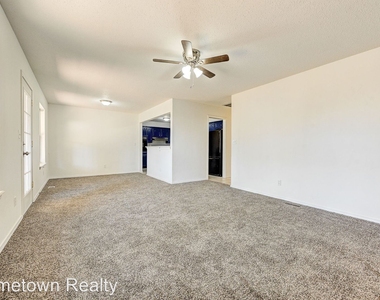 3425 N Ridgewood Drive - Photo Thumbnail 7