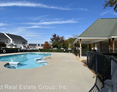 7483 Pilot Cove Ct - Photo Thumbnail 24