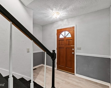 1607 Knight Ct - Photo Thumbnail 7