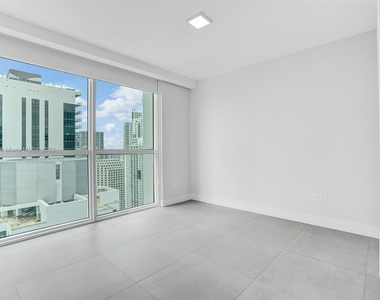 1080 Brickell Ave - Photo Thumbnail 13