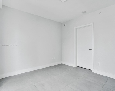 1080 Brickell Ave - Photo Thumbnail 20