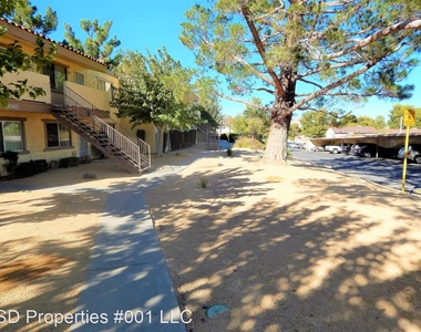 16350 Pebble Beach Dr - Photo Thumbnail 1