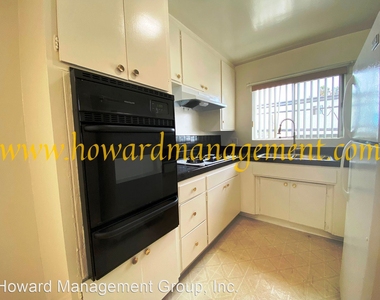 10206 Regent Street - Photo Thumbnail 5