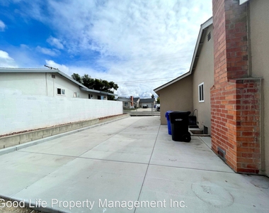 6312 Clyde Ave - Photo Thumbnail 15