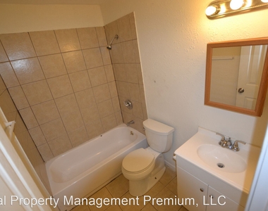 957 Grebe St Apt 6 - Photo Thumbnail 13