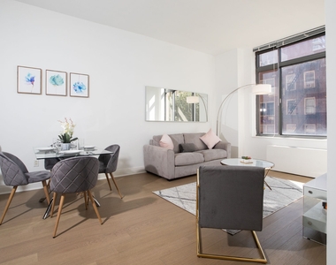 222 East 34th Street - Photo Thumbnail 5