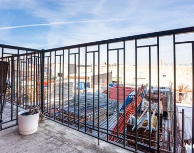 269 Meserole Street - Photo Thumbnail 9
