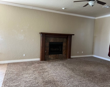 16812 Valderama Way - Photo Thumbnail 28