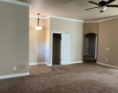 16812 Valderama Way - Photo Thumbnail 10