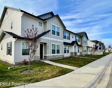 Townhomes At Jericho - Photo Thumbnail 10