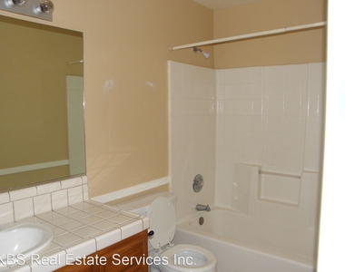 3107 Green Mountain Ln - Photo Thumbnail 6