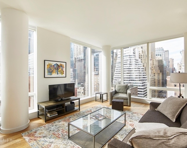 325 Lexington Ave - Photo Thumbnail 0