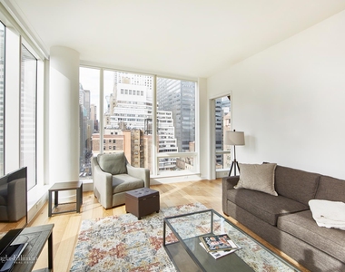 325 Lexington Ave - Photo Thumbnail 3