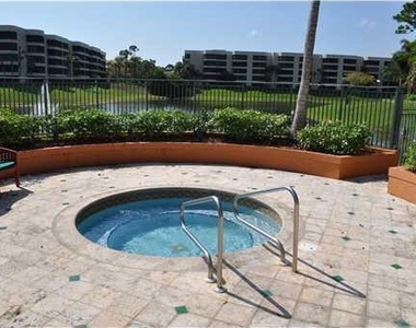 1705 Palm Cove Boulevard - Photo Thumbnail 18