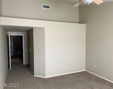 8905 Litchfield Avenue - Photo Thumbnail 8