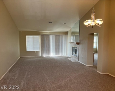 8905 Litchfield Avenue - Photo Thumbnail 2