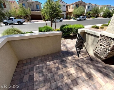 9726 Canyon Landing Avenue - Photo Thumbnail 2