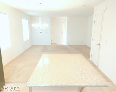 240 Caraway Bluffs Place - Photo Thumbnail 2